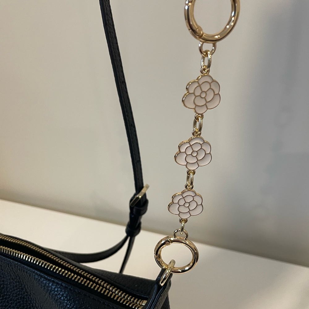 Bag strap extender with Goldtone Floral Charm - Picture 3 of 3